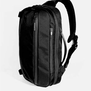 Aer Travel Sling 2 - only used a couple times